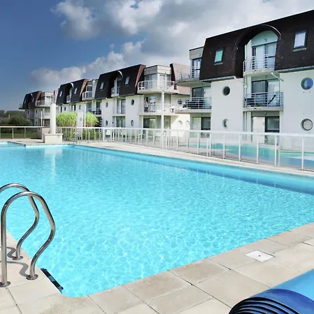Luxurious In With Swimming Pool *